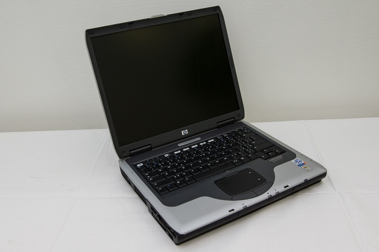 HP  Compaq nx9010 